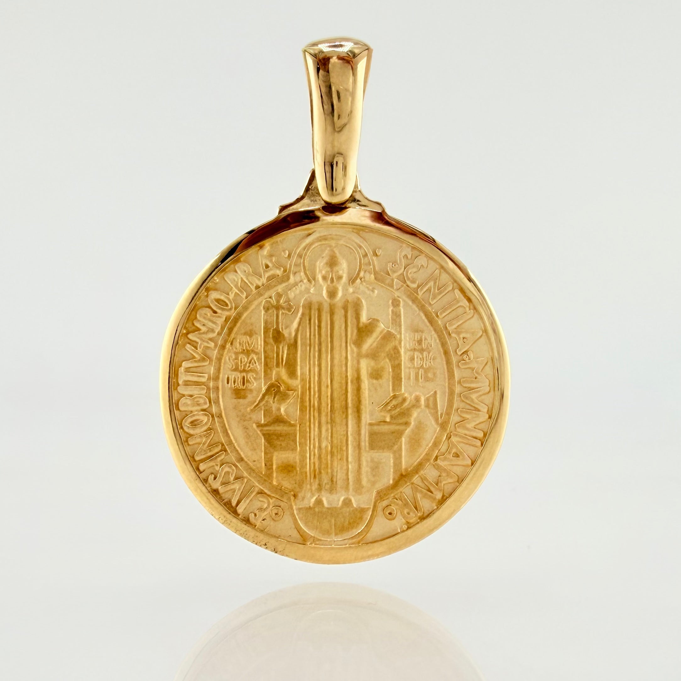 Dije San Benito 7.9gr / 3.8cm / Oro Amarillo 18K *