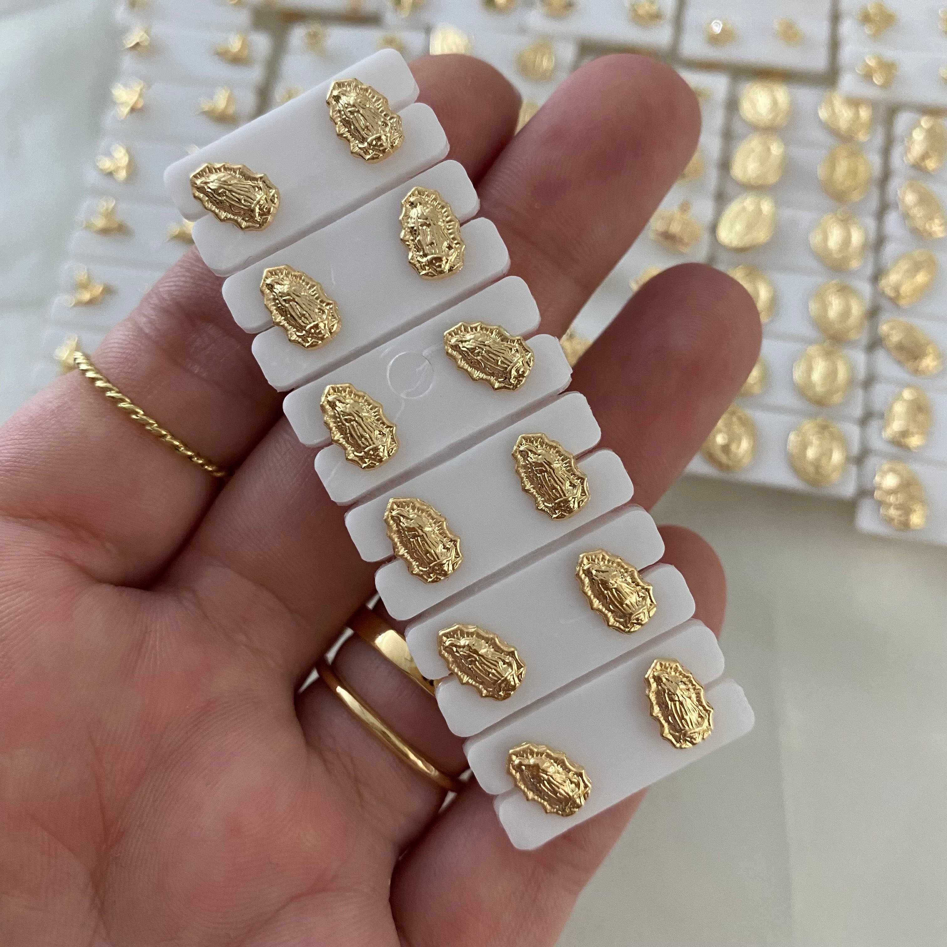 Topos Virgen de Guadalupe 0,8gr / Silueta Oro Amarillo &