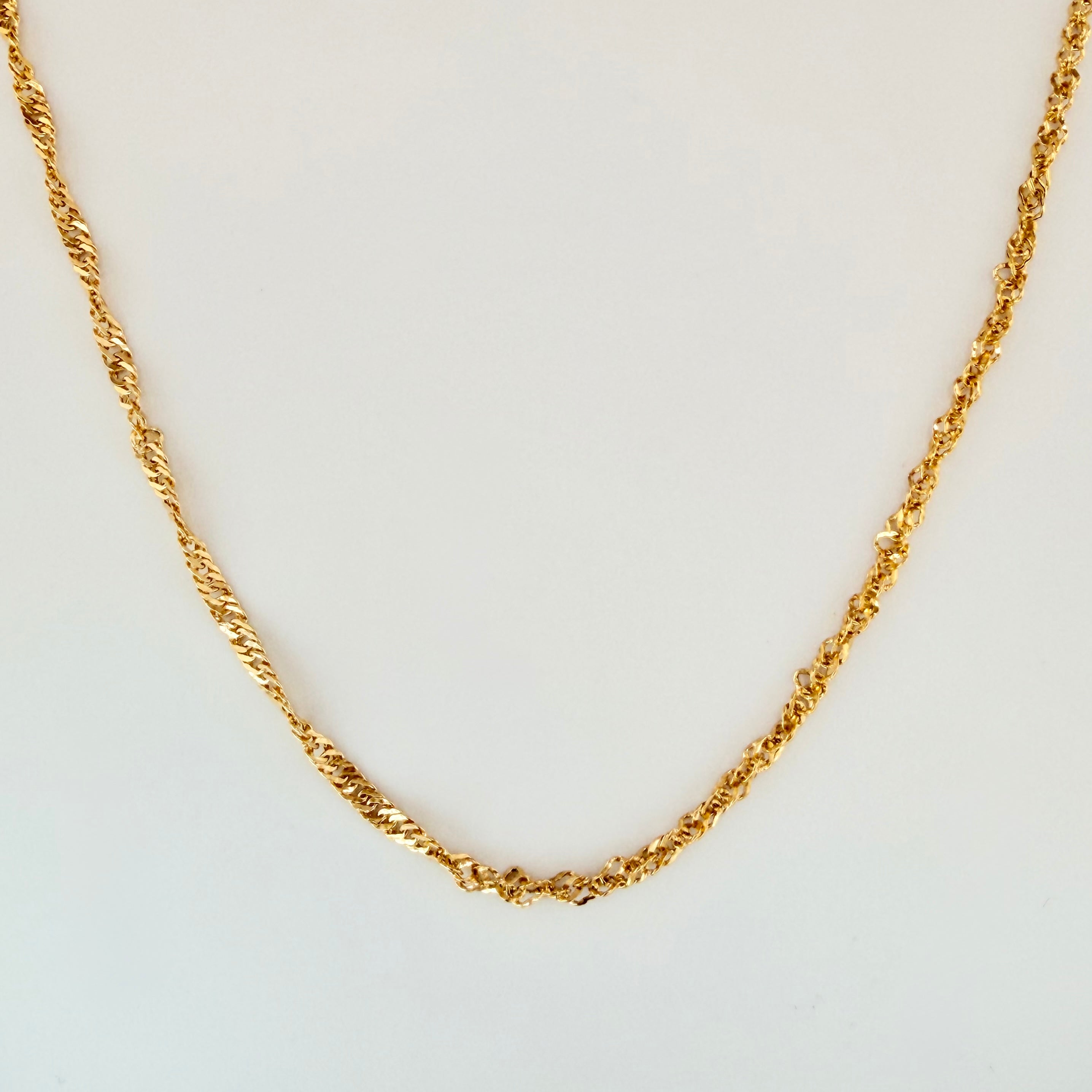 Cadena Singapur 1.95gr / 45cm / 2.3mm Oro Amarillo +3 18K ©