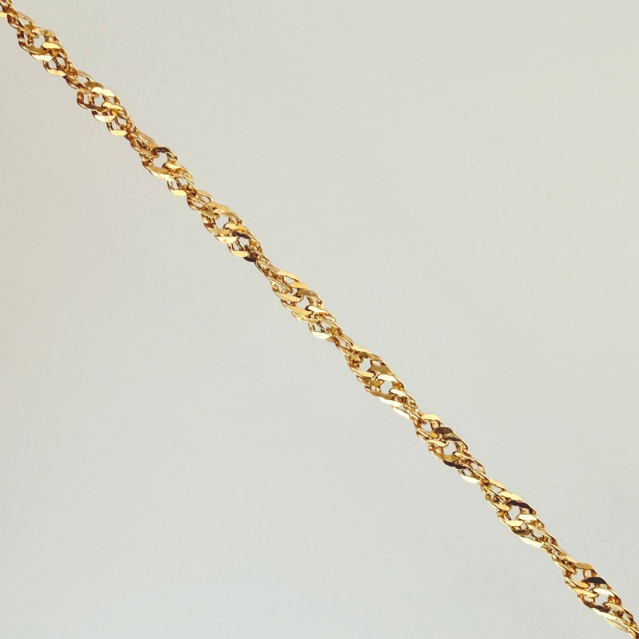 Cadena Singapur 1.95gr / 45cm / 2.3mm Oro Amarillo +3 18K ©