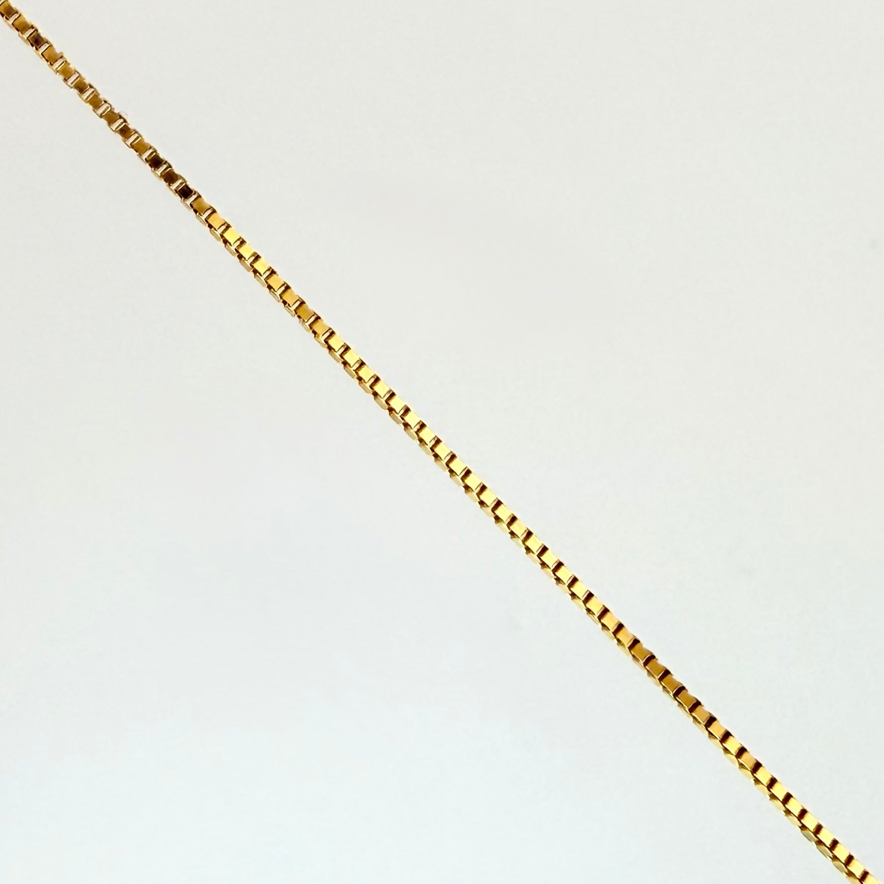 Cadena Veneciana 1.15gr / 45cm / 0.6mm Oro Amarillo +3 18K ©