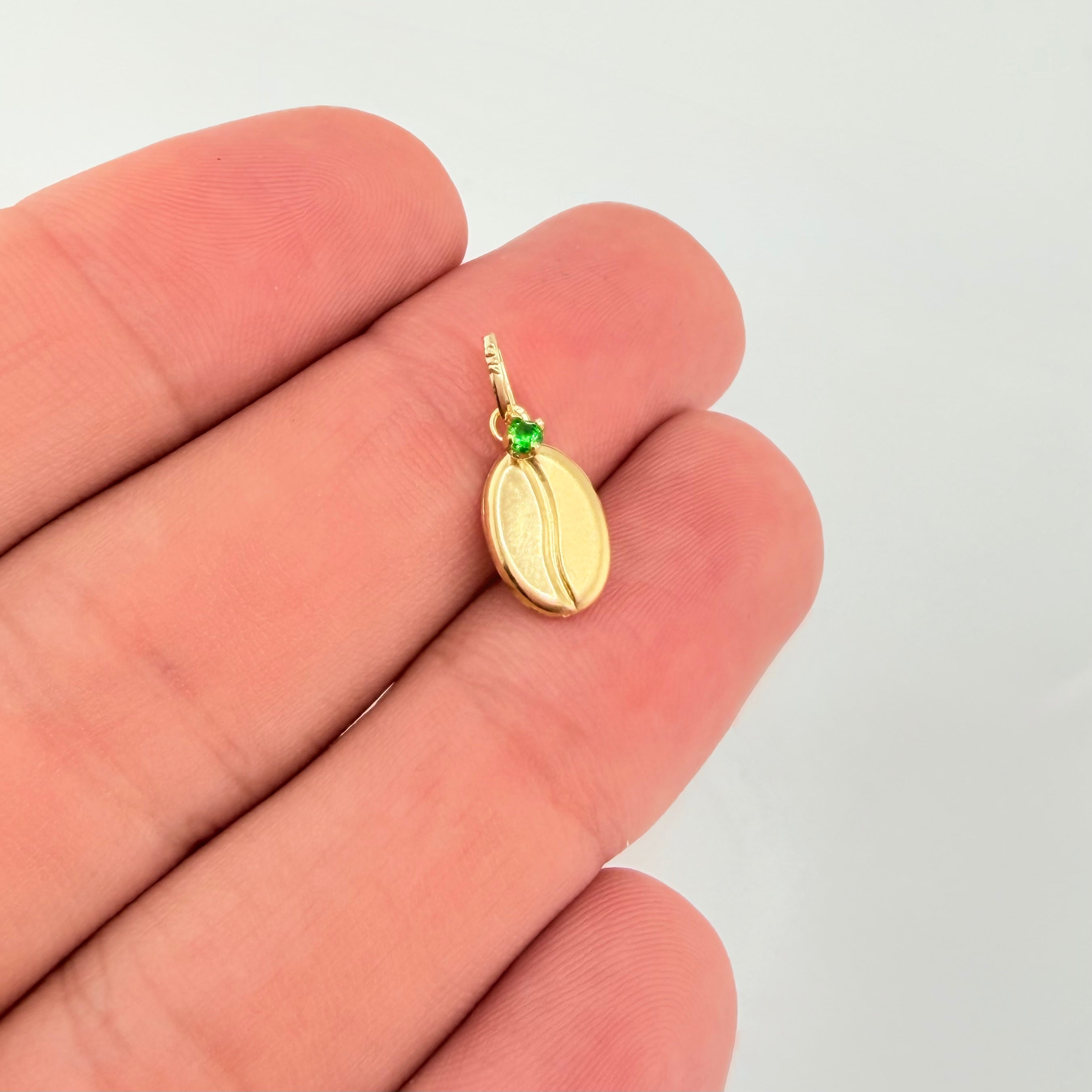 Dije Grano Café 0.35gr / 1.5cm / Oro Amarillo 18K