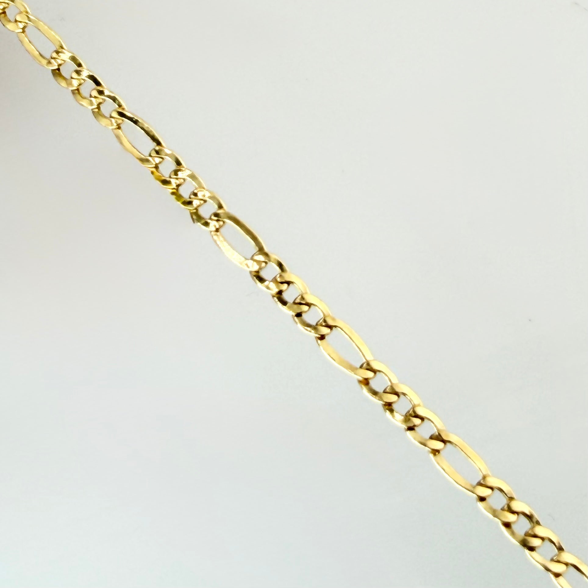 Cadena Figaro 2.65gr / 45cm / 2.3mm Oro Amarillo +1 18K *
