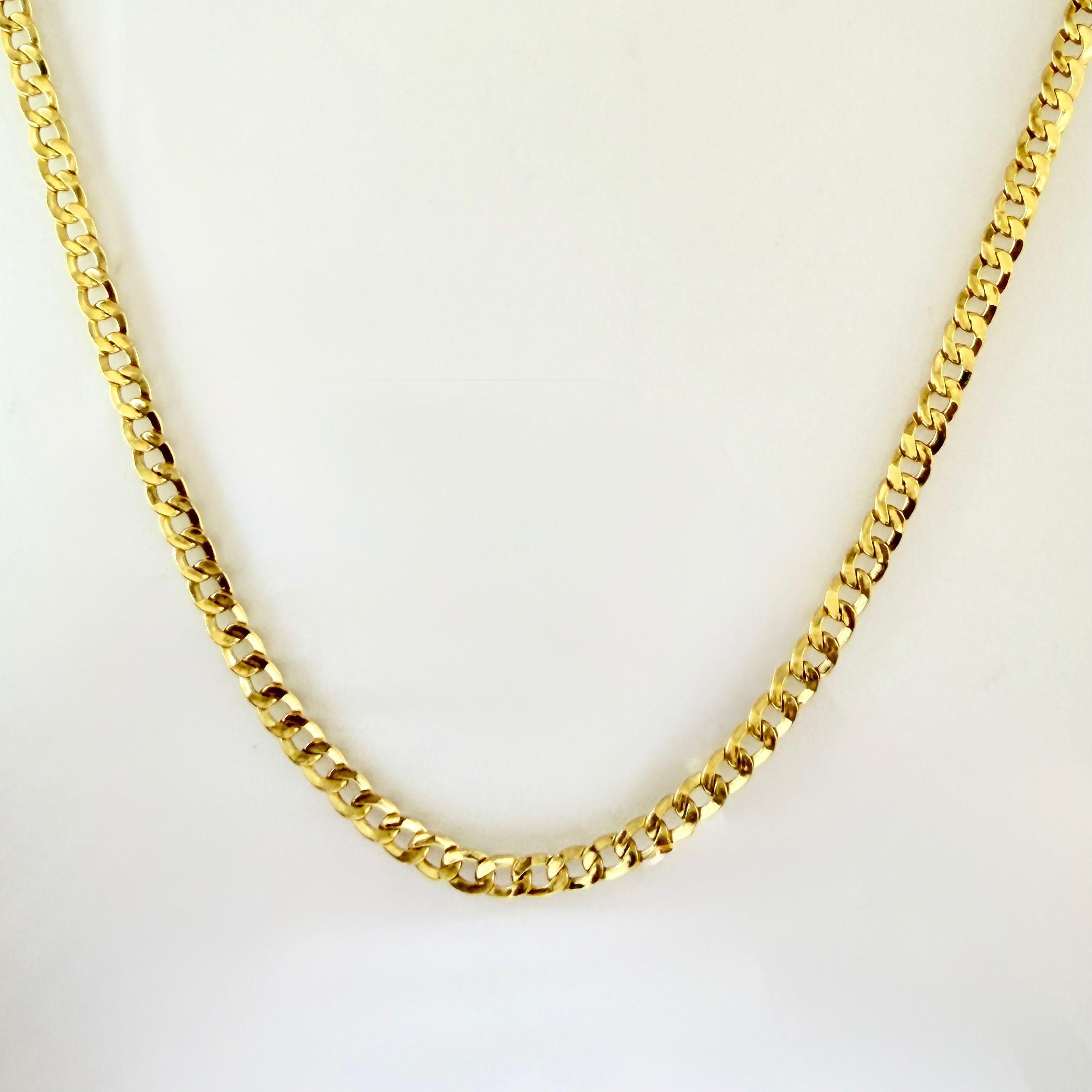 Cadena Cubana 4.7gr / 60cm / 3mm Oro Amarillo +1 18K *