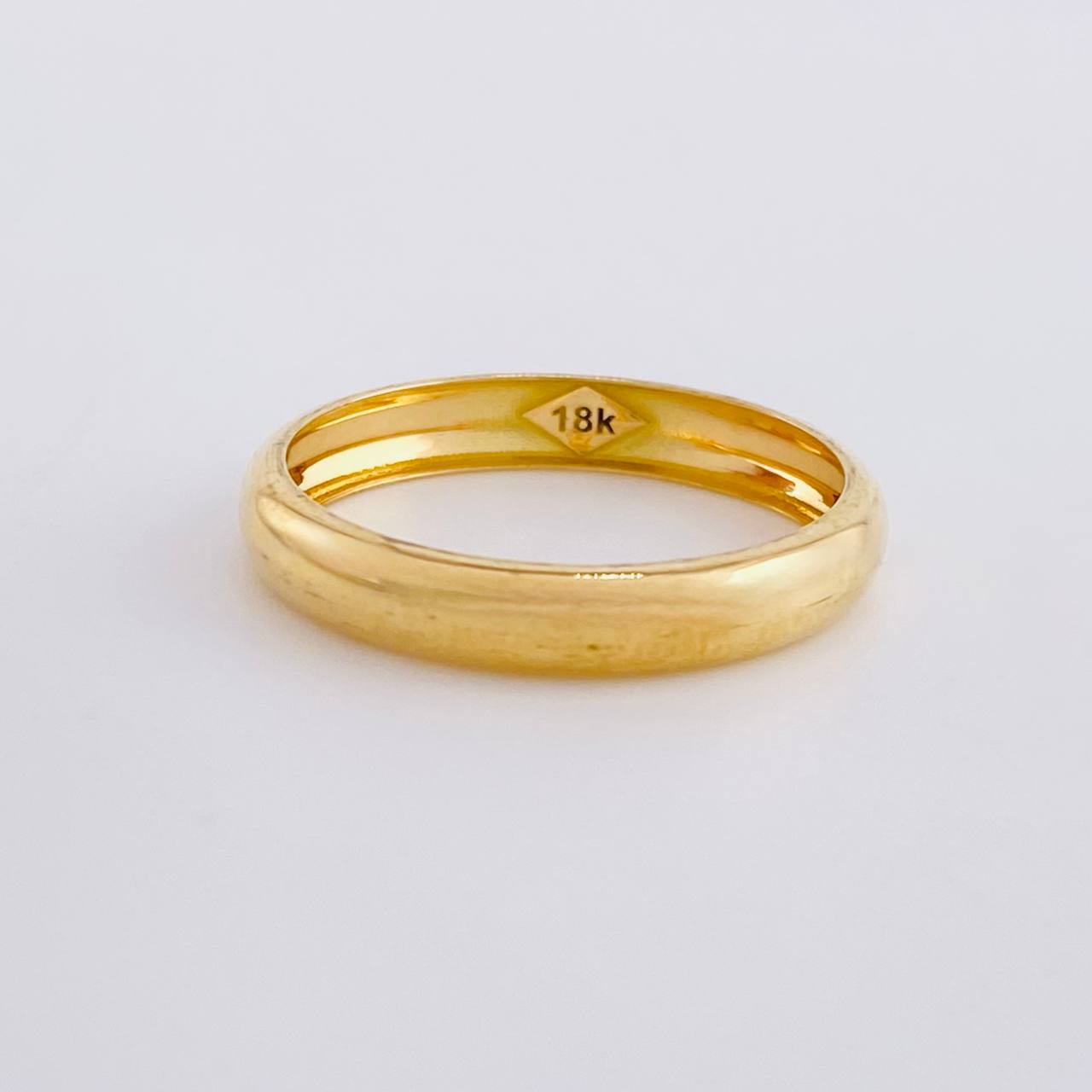 Anillo Argolla Lisa Media Caña 1.85g / T9 3/4 Oro Amarillo 18K