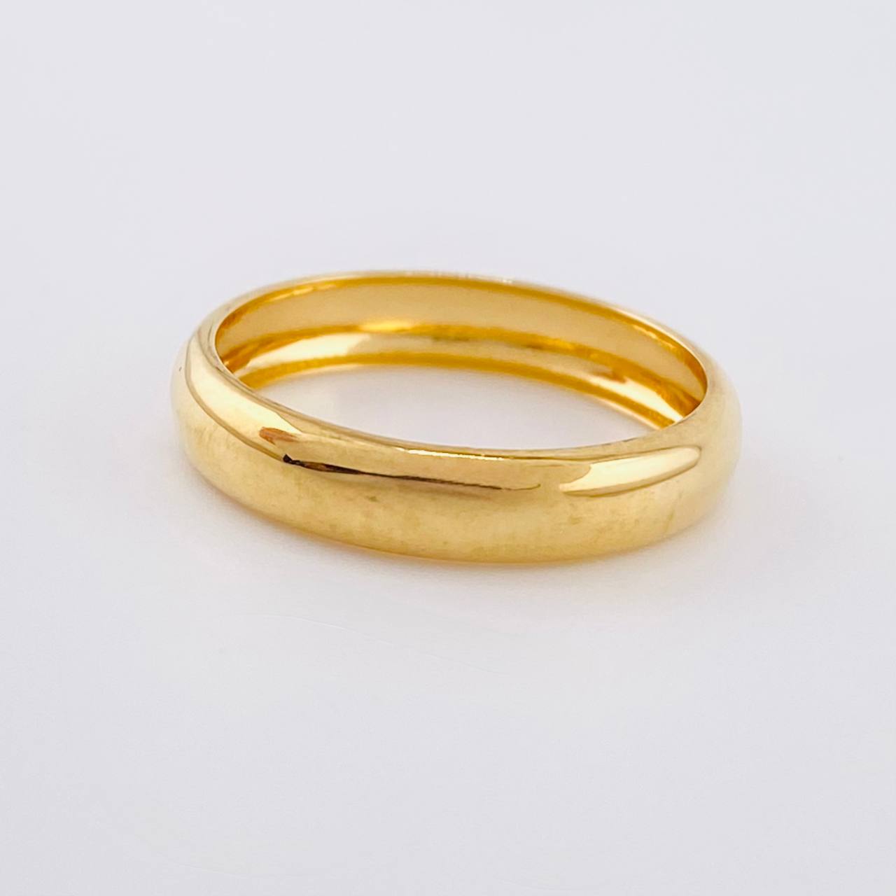 Anillo Argolla Lisa Media Caña 2.15g / T8 1/4 Oro Amarillo 18K