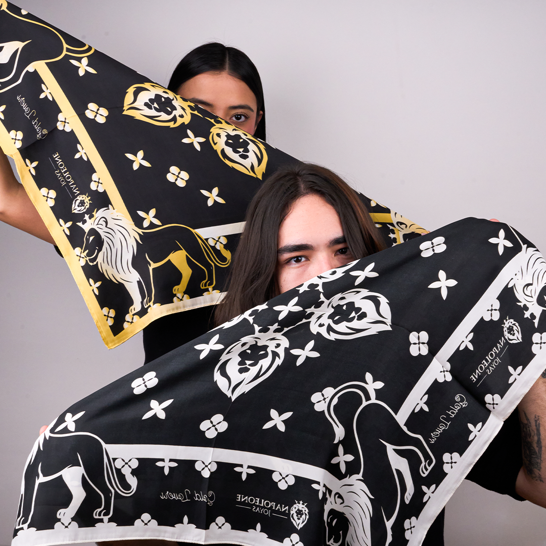 Pañoleta Gold Lovers – Leones Dorados