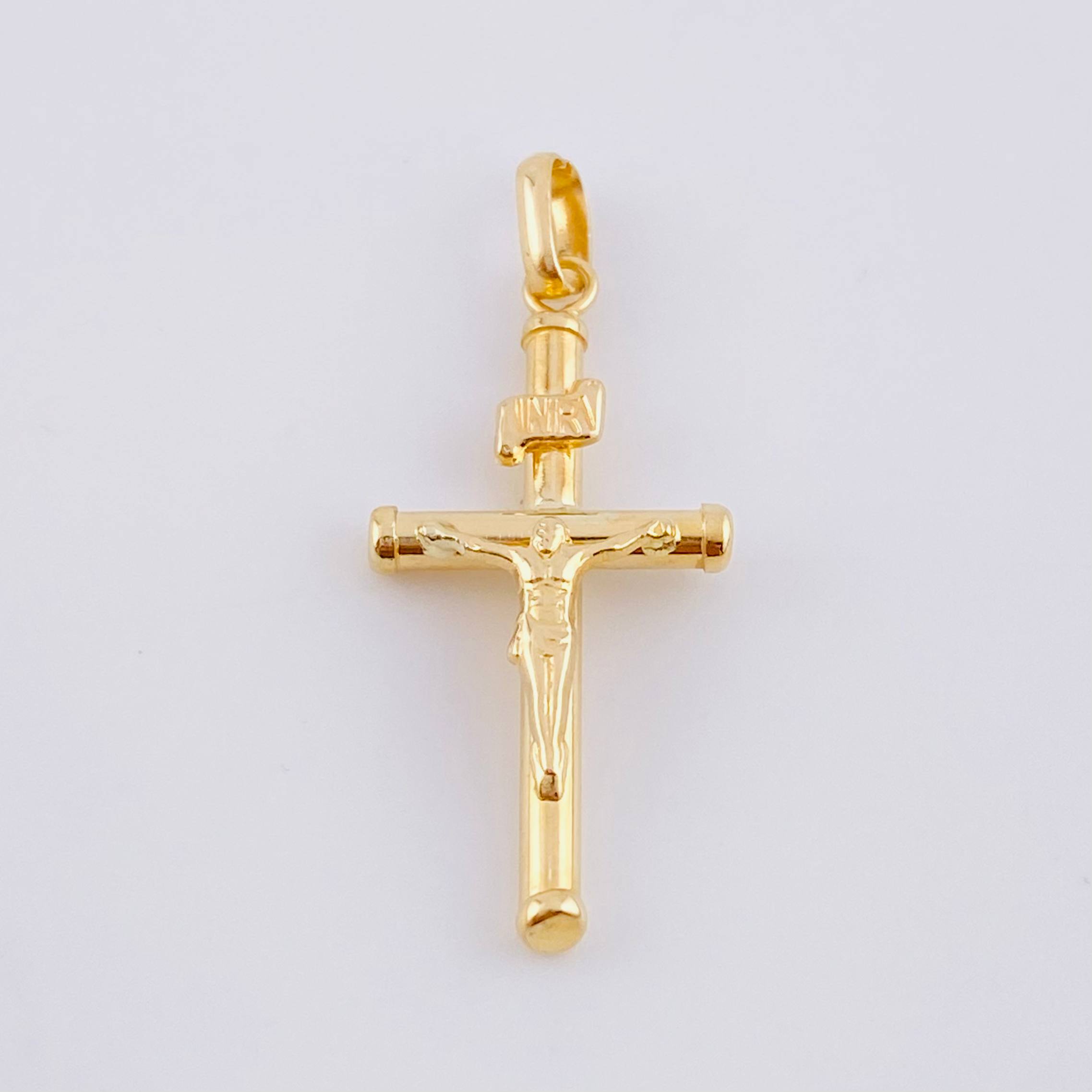Dije Cruz Lisa 1.1 g / 3.3 cm Oro Amarillo 18K