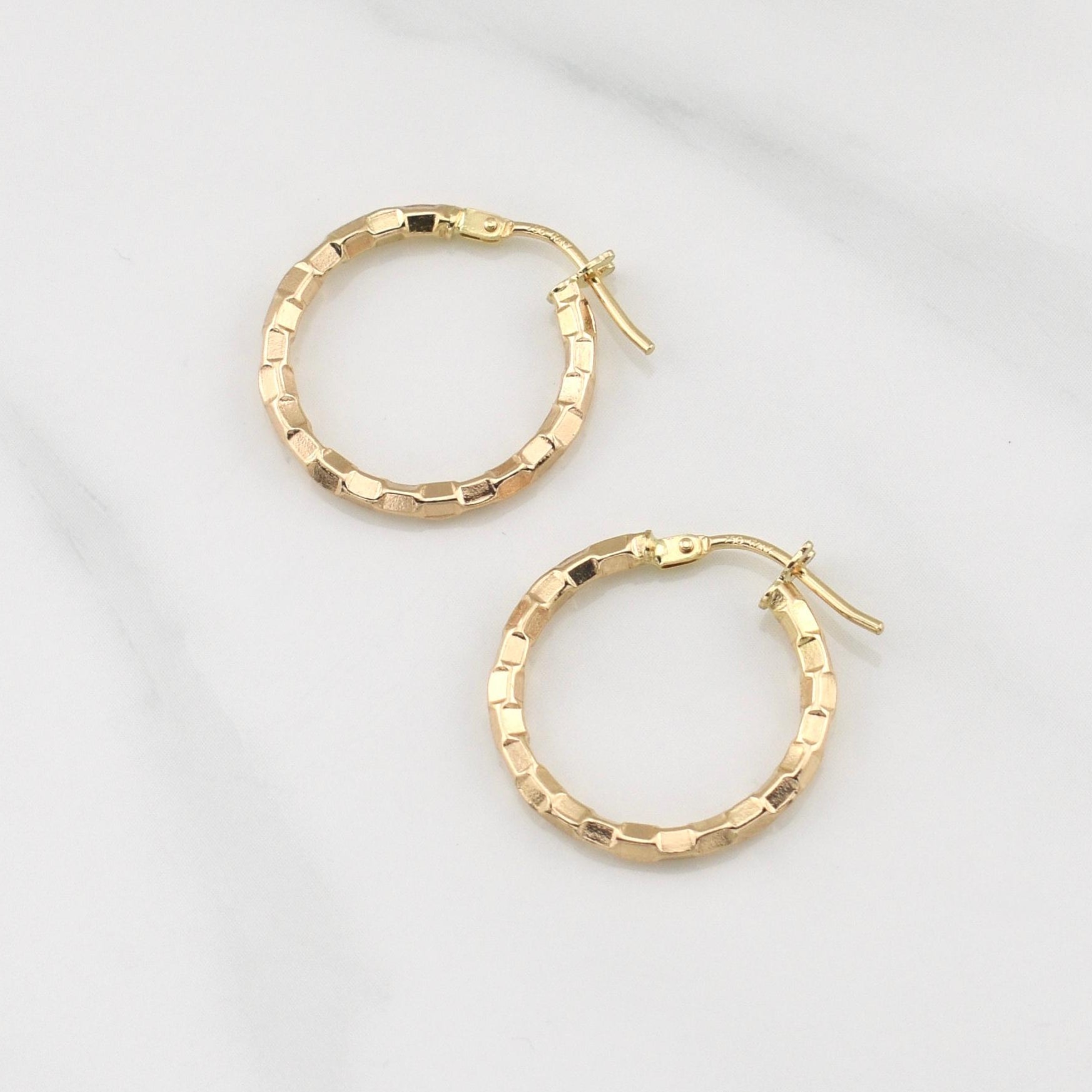 Candongas Esme 1.35gr / 2.3cm / Oro Amarillo +4 18K *