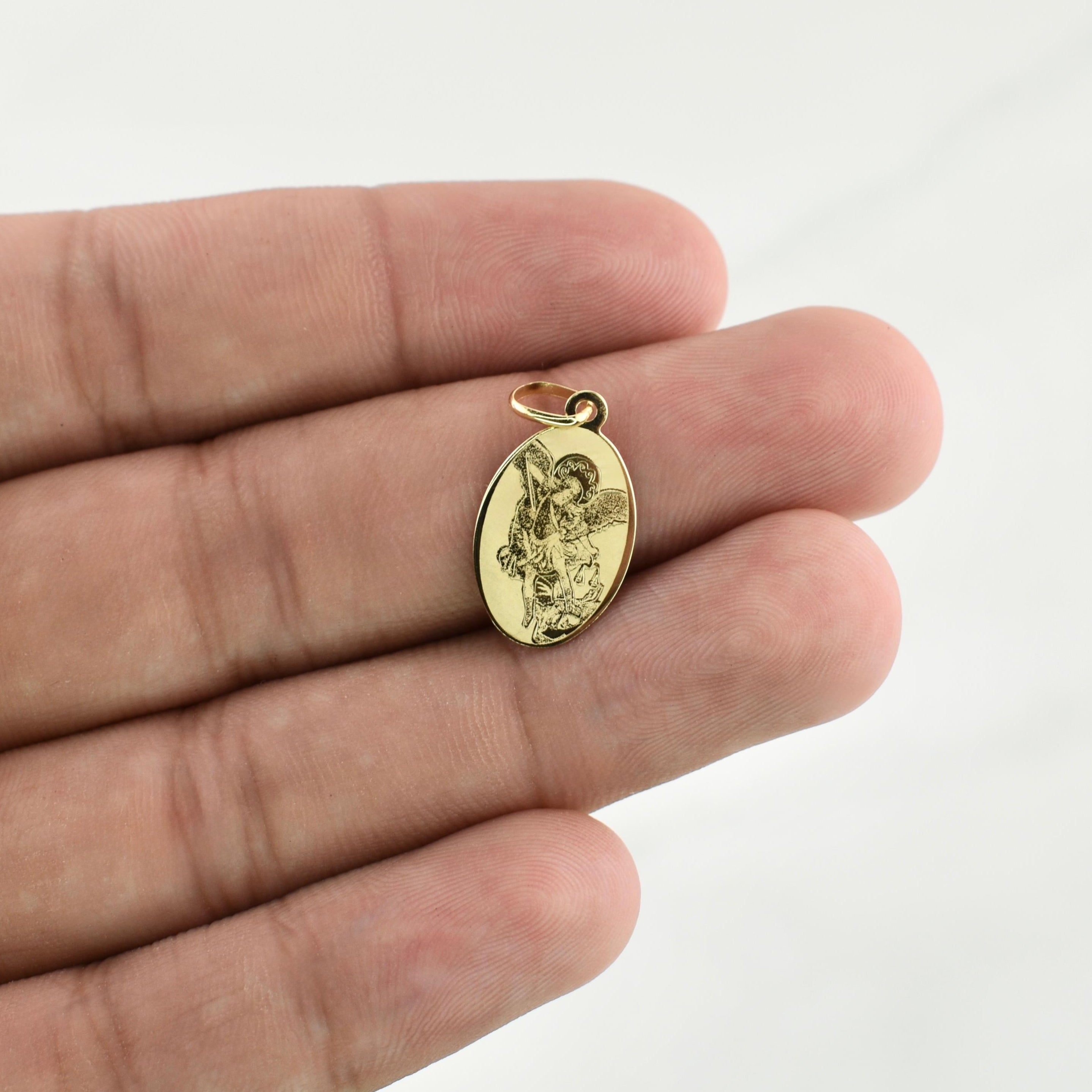 Dije San Miguel Arcangel 0.75gr / 2.5cm / Oro Amarillo +4 18K