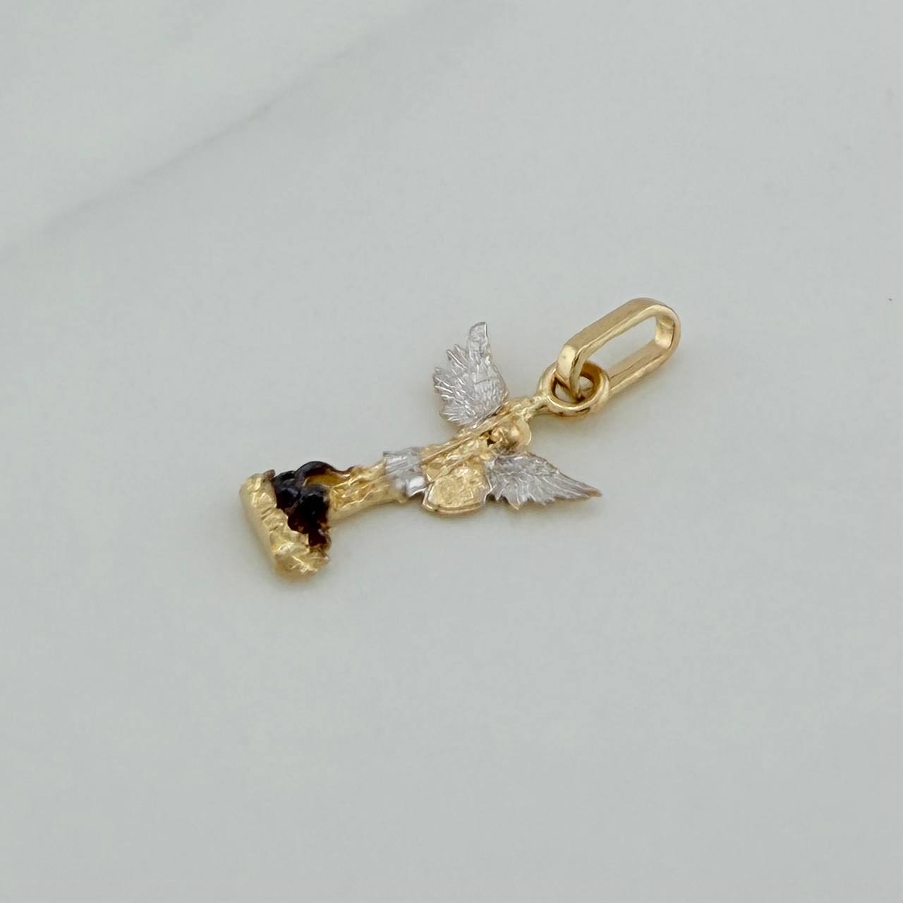Dije San Miguel Arcangel 1.8 g / 2.8 cm Tres Oros 18K