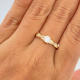 Anillo Solitario Entrelazado 3.35gr / T8 1/4 / Oro Amarillo 18K &