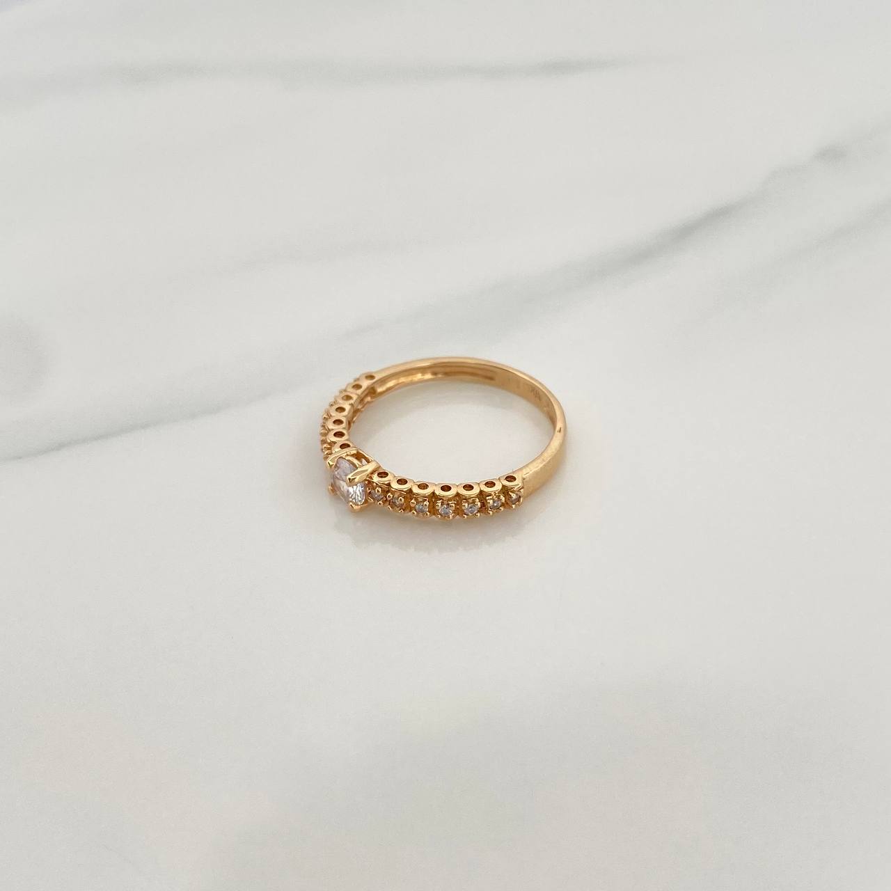 Anillo Solitario Churumbela 2gr / T5 3/4 / 2cm / Oro Amarillo 18K $
