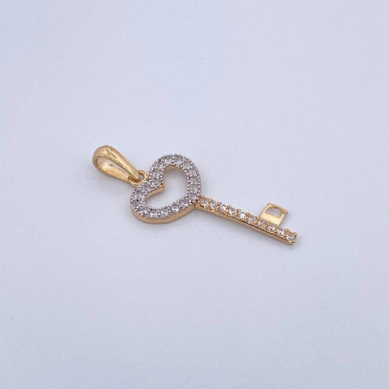 Dije Llave Corazon 1.3gr / 3cm / Oro 18K &