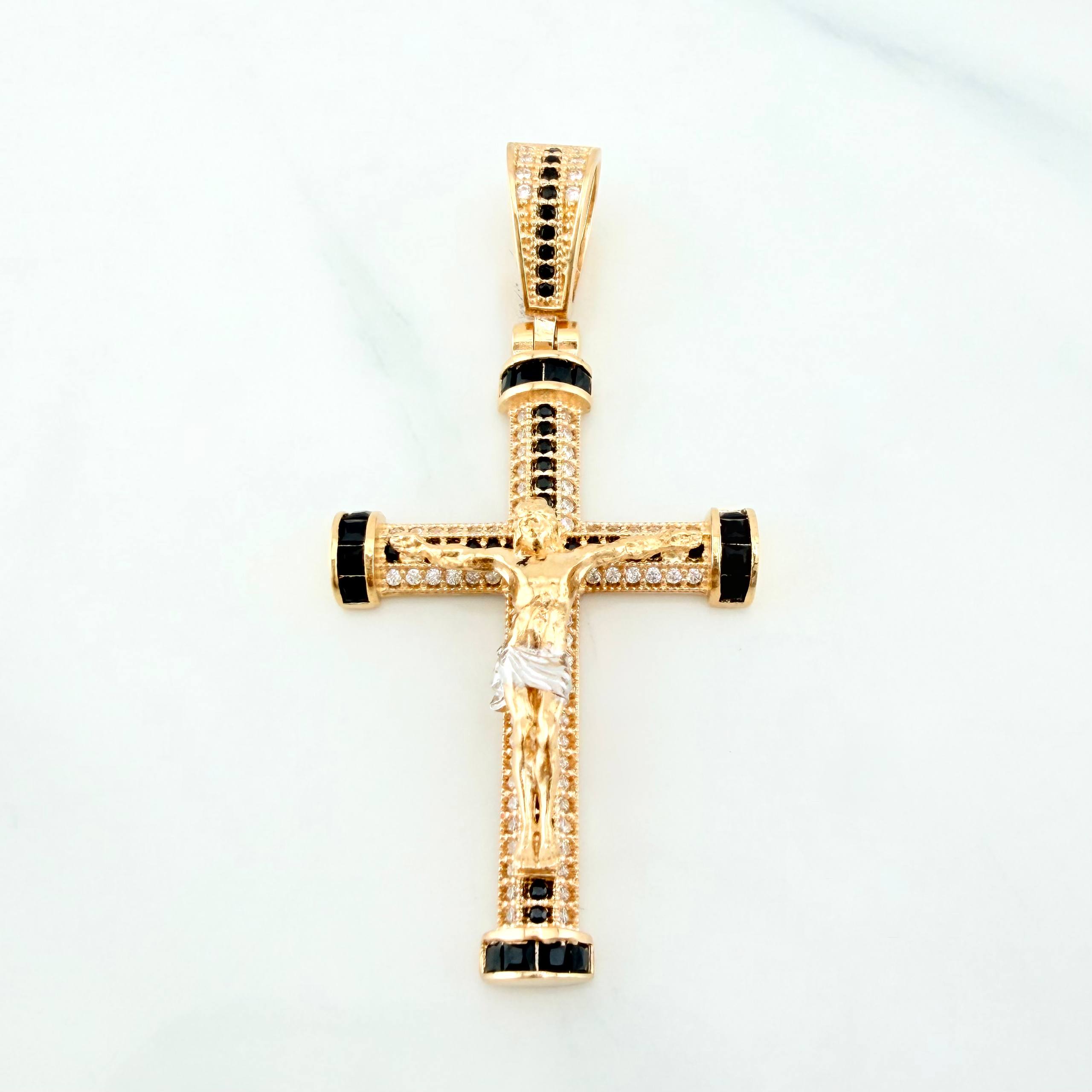 Dije Cruz Cristo 7.9 g / 5.2 cm Dos Oros Amarillo Blanco 18K