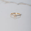 Anillo Estrella 1.8gr / T7 1/2 / Circones Blancos Oro Amarillo $