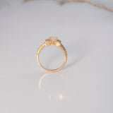 Anillo Solitario Puente 3.3gr / T6 / Circones Blancos Oro Amarillo $