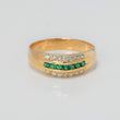 Anillo Rustico 3.4gr / T8 1/2 / Circones Blancos Verdes Oro Amarillo $