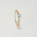 Anillo Solitario 1.2gr / T5 1/4 / Corazones Circones Blancos Oro Amarillo $
