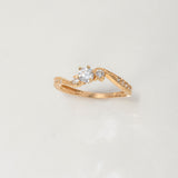 Anillo Solitario Lineas Invertidas 1.85gr / T6 1/4 / Circones Blancos Oro Amarillo $