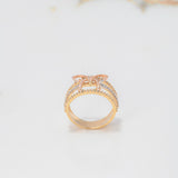 Anillo Lineas Moño 4.7gr / T7 1/4 / Circones Blancos Tres Oros $