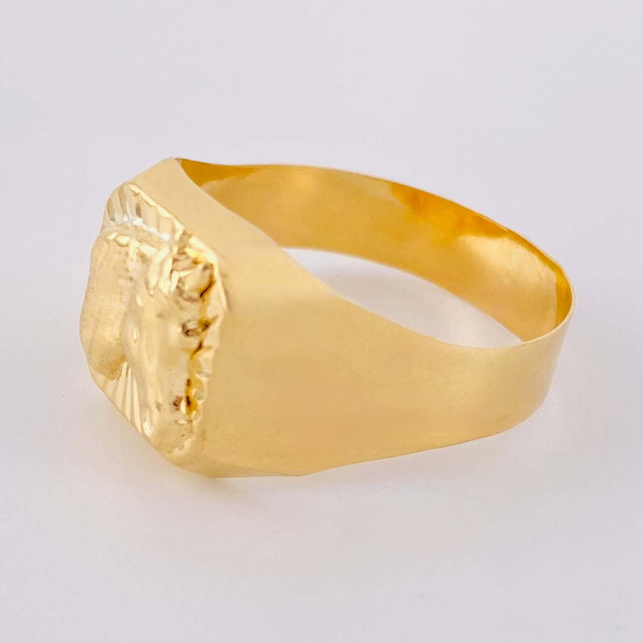 Anillo Sello Caballo 3.05 g / T9 3/4 Oro Amarillo 18K