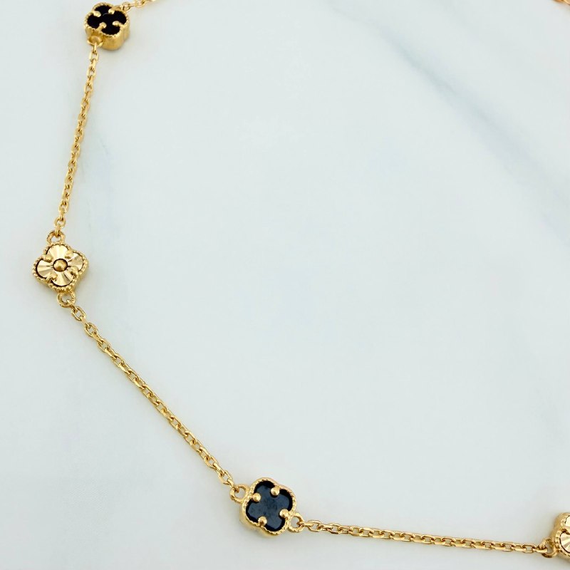 Pulso Trebol Aro Seguido 2.6 g / 21.2 cm / 4.8 mm Oro Amarillo 18K