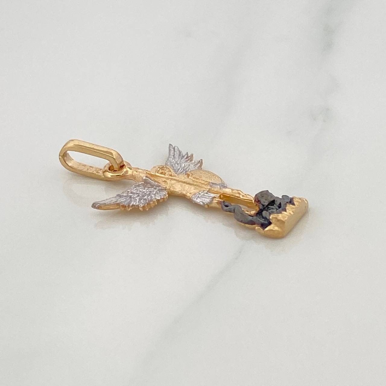 Dije San Miguel 1.8 g / 3 cm Tres Oros Amarillo Blanco Negro 18K