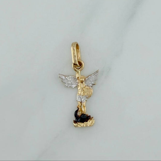 Dije San Miguel Arcangel 1.8 g / 2.8 cm Tres Oros 18K