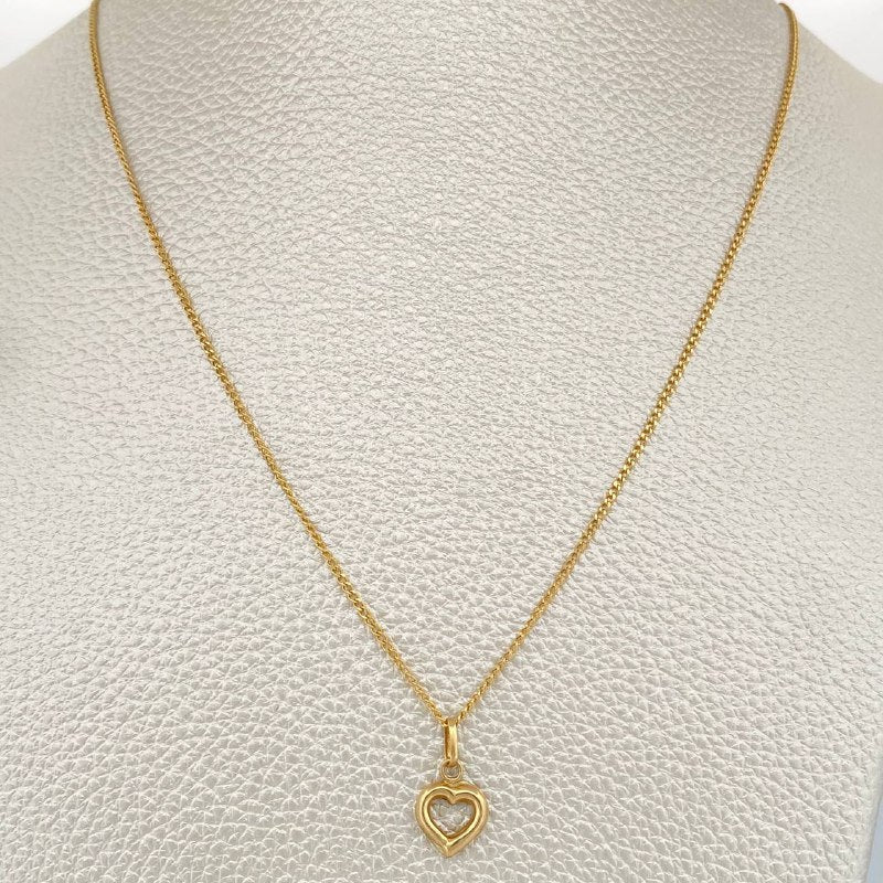 Set Cadena y Dije Mini Cubana + Silueta Corazon 1.5gr / Oro Amarillo 18K (Oferta) $