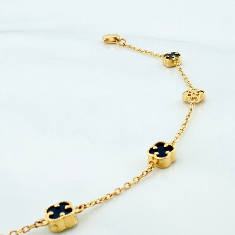 Pulso Trebol Aro Seguido 3.1 g / 20.6 cm / 4.2 mm Oro Amarillo 18K