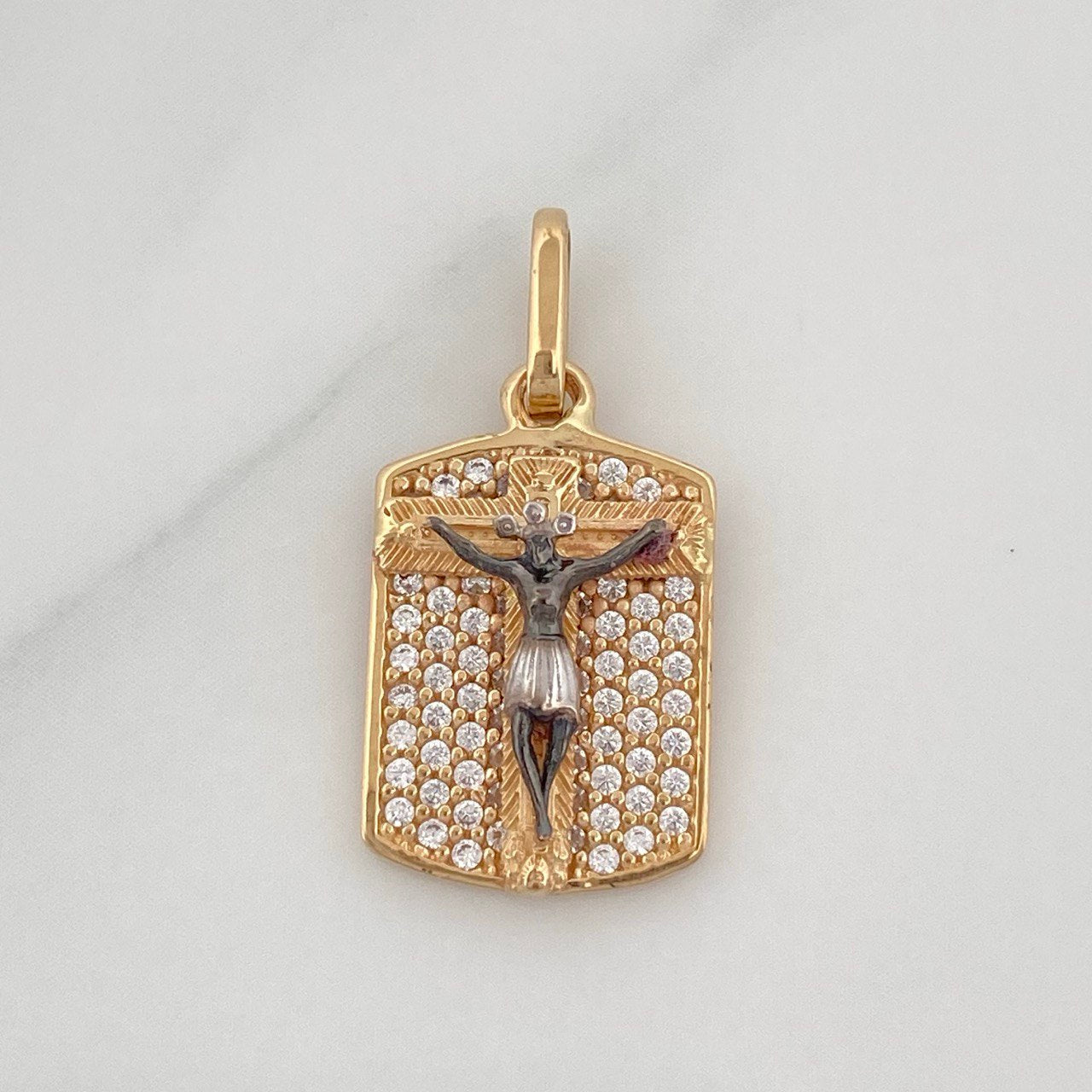 Dije Placa Cruz Cristo Milagroso De Buga 2.5 g / 2.2 cm Tres Oros 18K