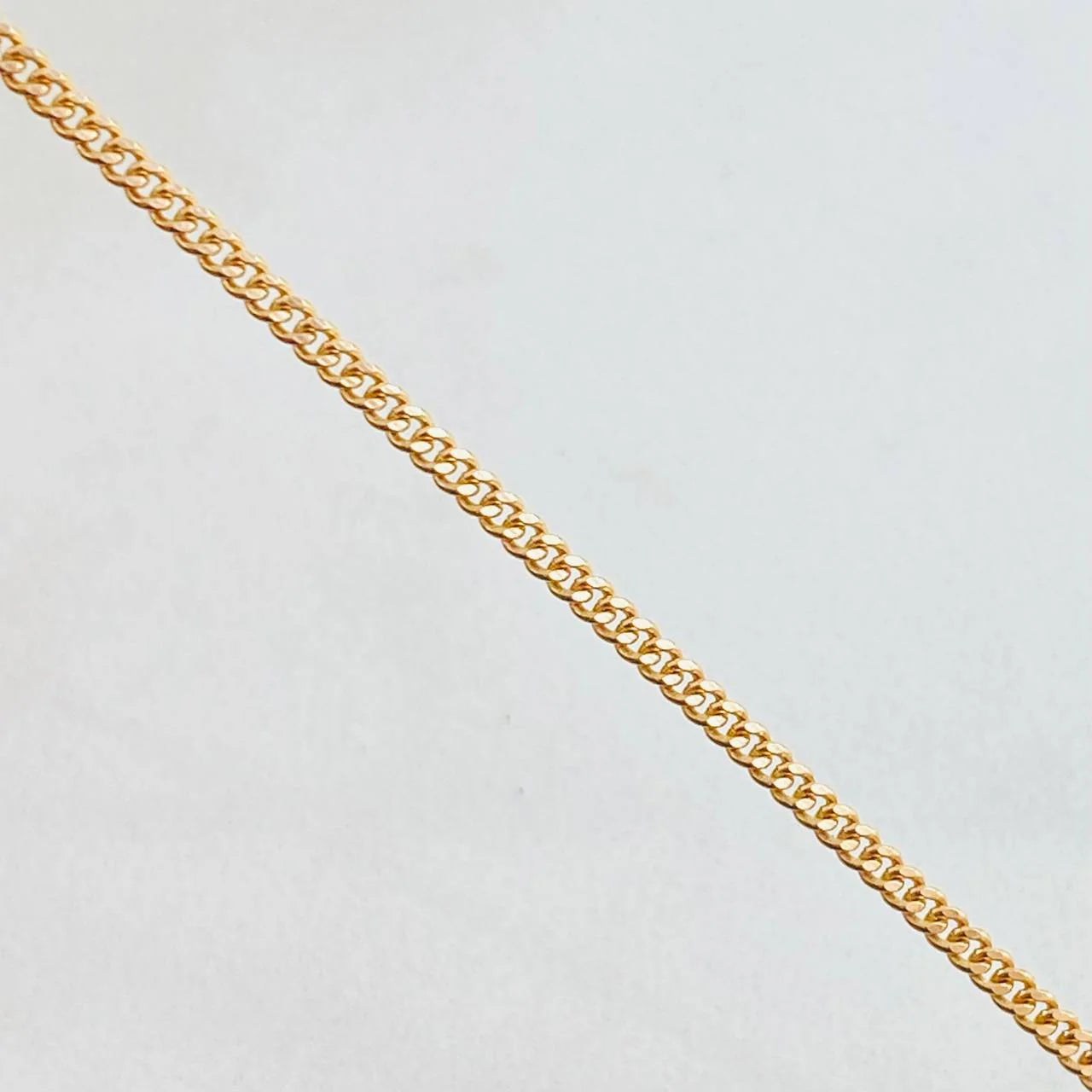 Cadena Cubana 1.25 g / 46 cm / 1.55 mm Oro Amarillo 18K
