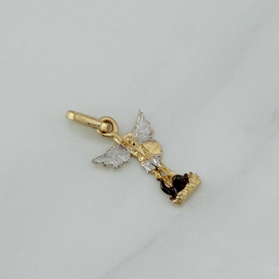 Dije San Miguel Arcangel 1.8 g / 2.8 cm Tres Oros 18K