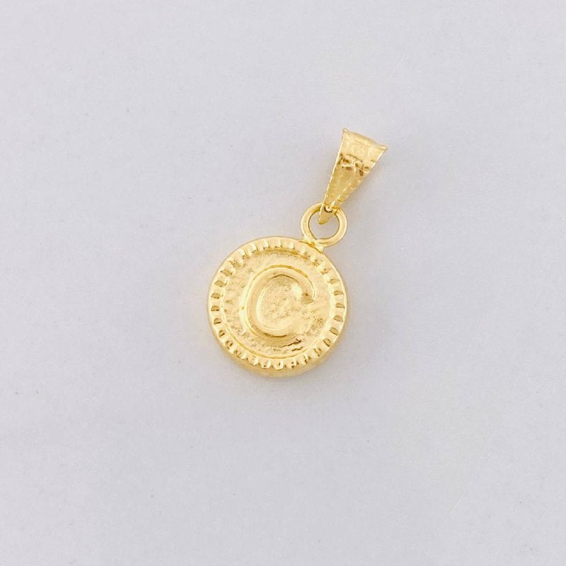 Dije Circulo Letra C 0.4g / 1.5cm Oro Amarillo 18K