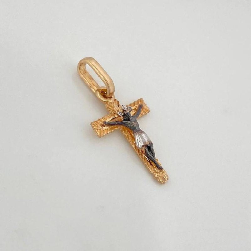 Dije Cruz Cristo Milagroso De Buga 0.85 g / 2.3 cm Tres Oros 18K