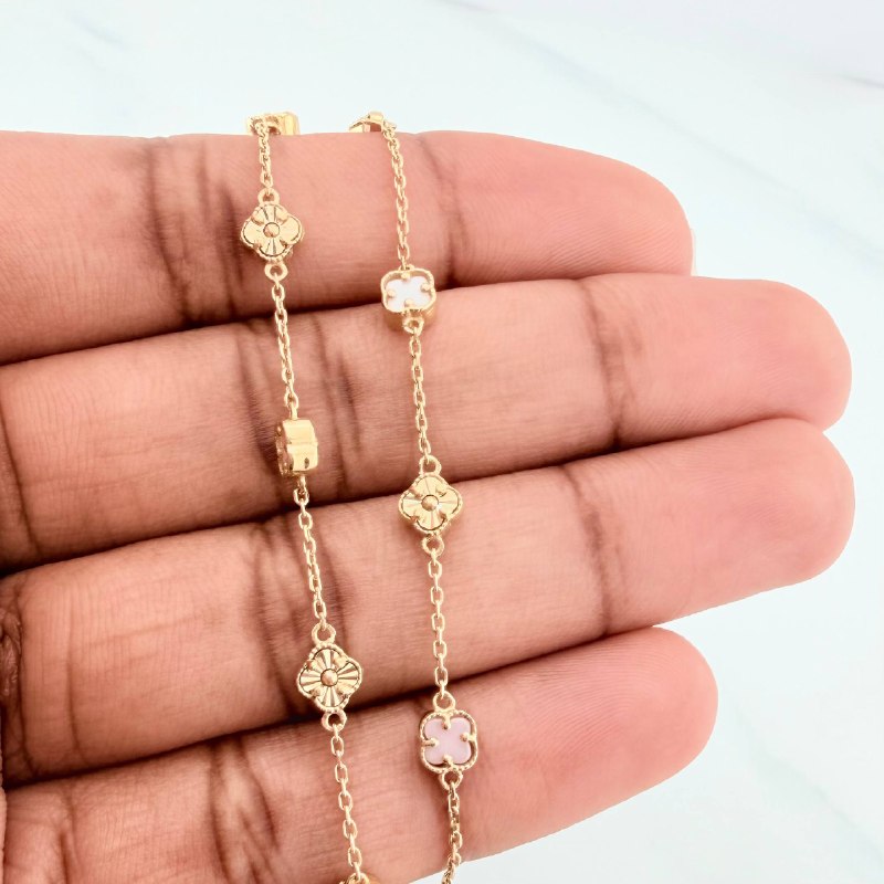 Pulso Trebol Aro Seguido 3.75 g / 21.5 cm / 4.9 mm Oro Amarillo 18K