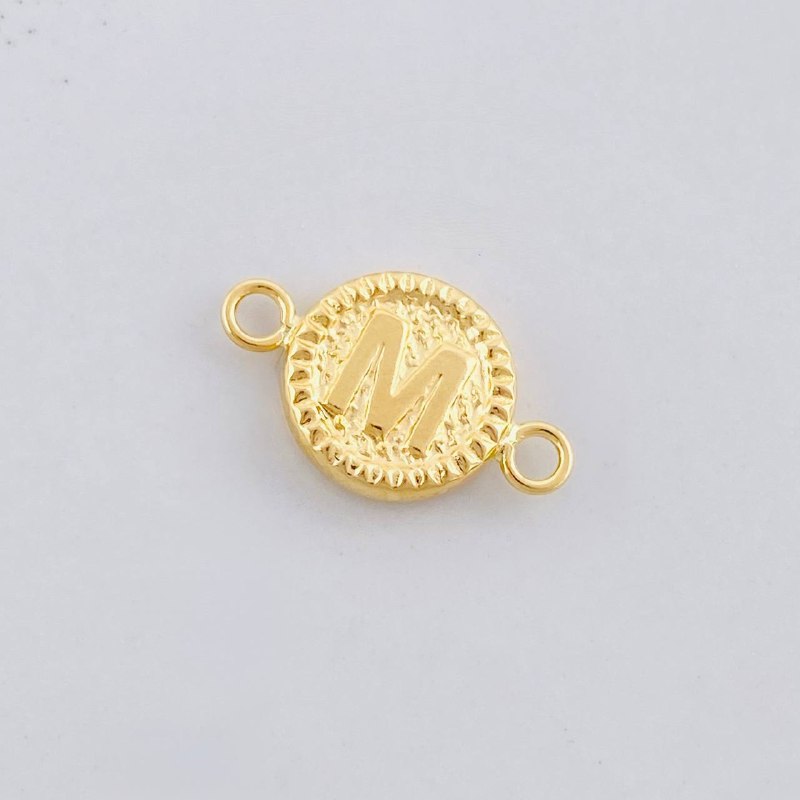 Herraje Circulo Letra M 0.6g / 1.7cm Oro Amarillo 18K