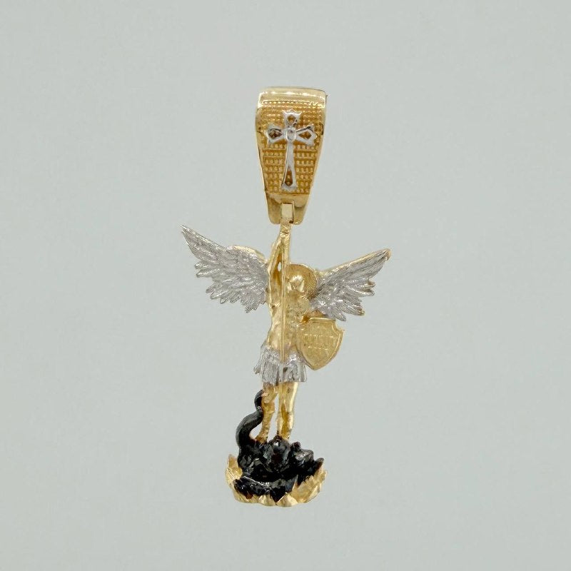 Dije San Miguel Arcangel 4.75 g / 3.8 cm Tres Oros 18K