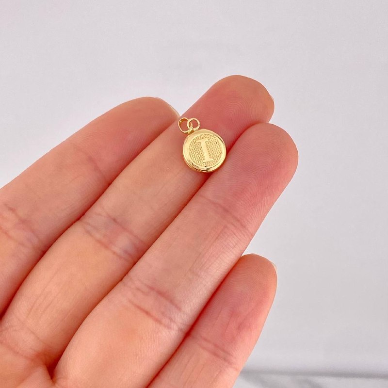Dije Circulo Letra I 0.45g / 1.6cm Oro Amarillo 18K