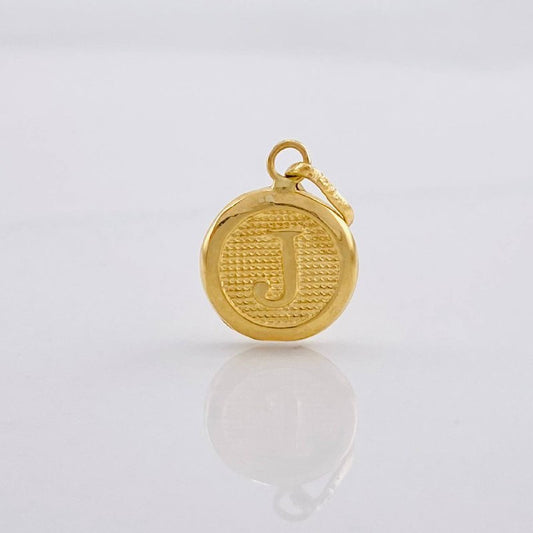 Dije Circulo Letra J 0.4g / 1.6cm Oro Amarillo 18K