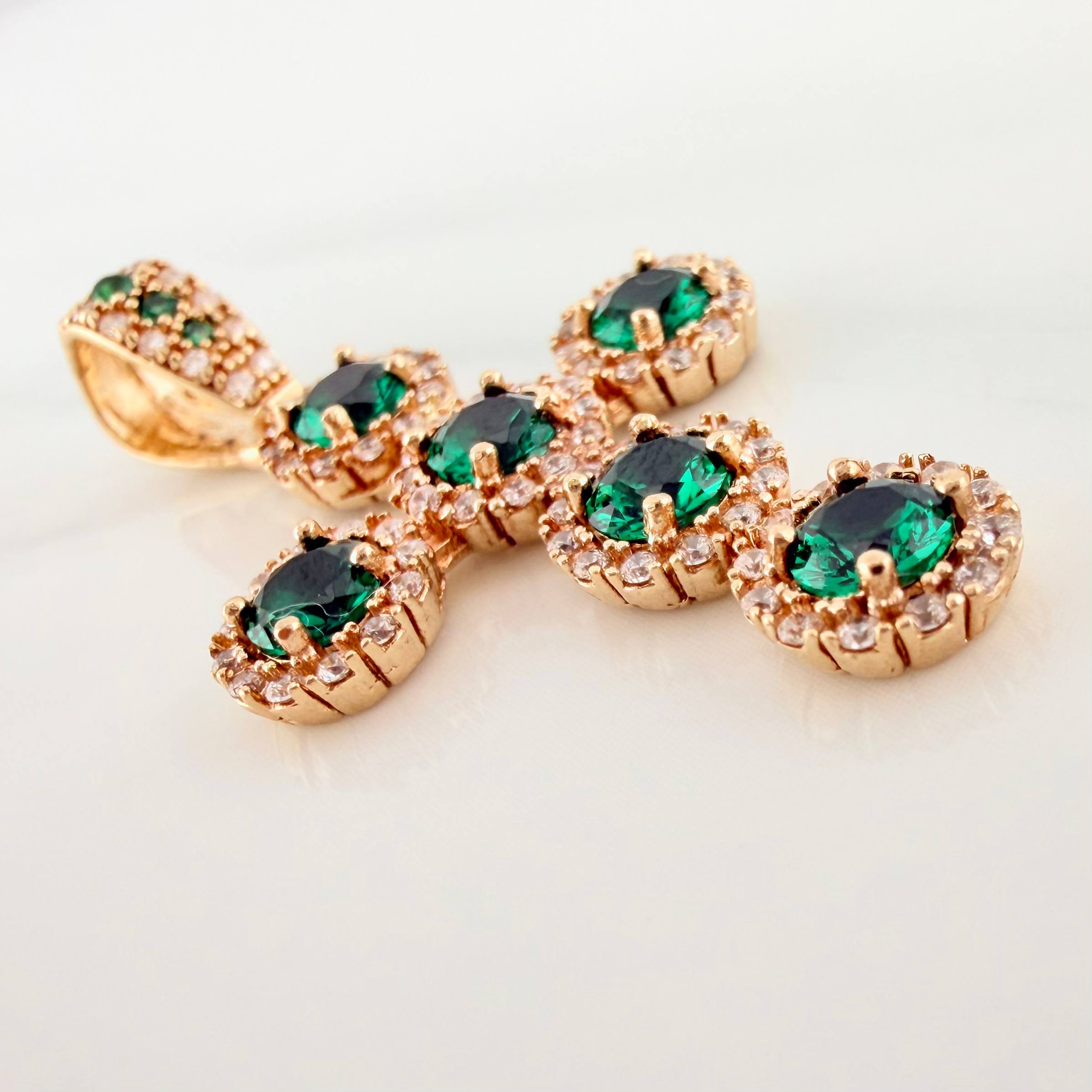 Dije Cruz Tupida 4.5 g / 3.8 cm Oro Amarillo 18K