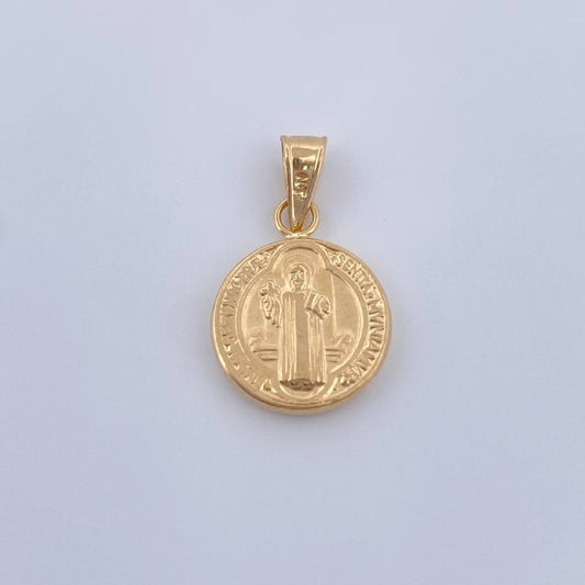 Dije San Benito 0.85gr / 2.2cm / Oro Amarillo 18K &