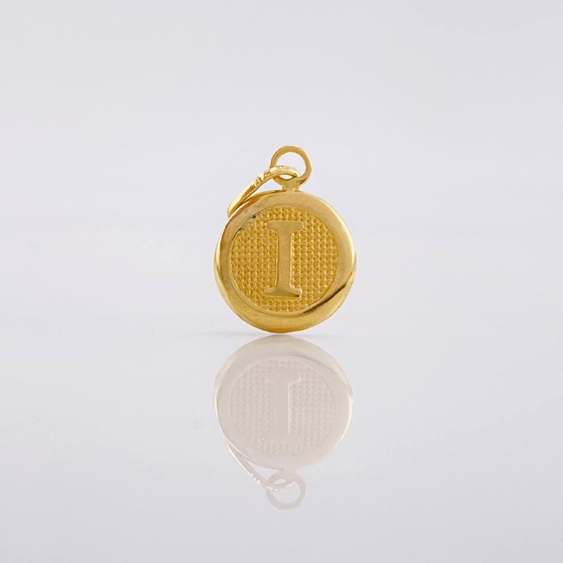 Dije Circulo Letra I 0.45g / 1.6cm Oro Amarillo 18K