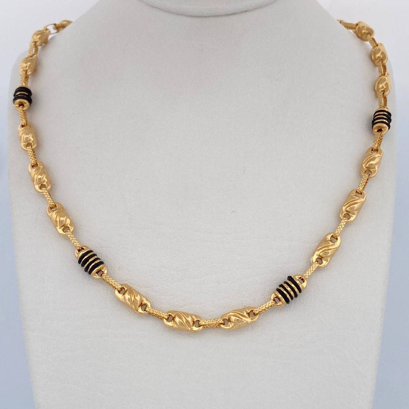 Cadena Rustica Barril 15.4gr / 61.5cm / Oro Amarillo 18K &