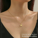 Dije Letra L 0.3g / 1.5cm Oro Amarillo 18K