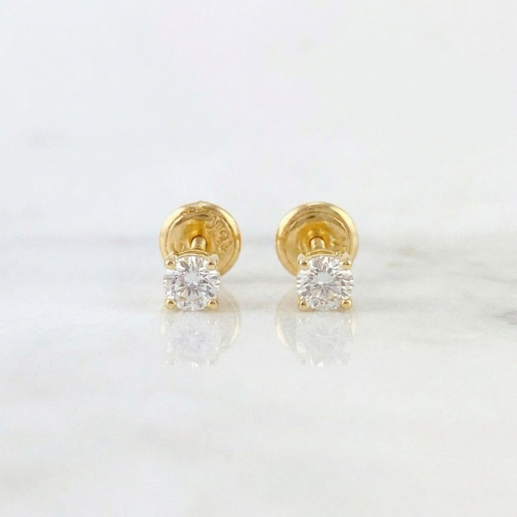 Topos Cuatro Garras 0.65 g / 3.2 mm Oro Amarillo 18K