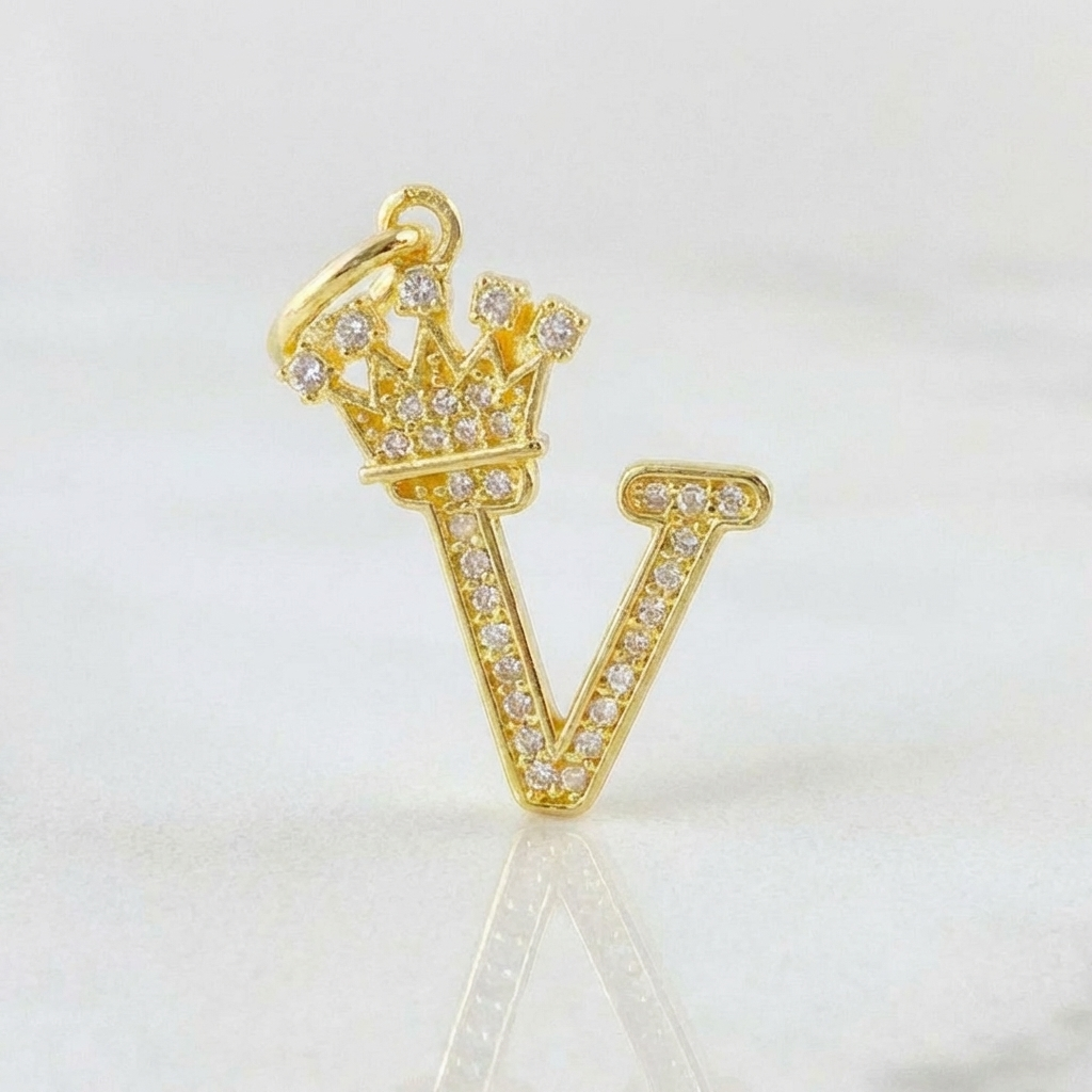 Dije Corona Letra V 1.7g / 2.6cm Oro Amarillo 18K