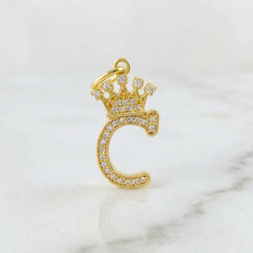 Dije Corona Letra C 1.55gr / 2.7cm / Oro Amarillo 18K