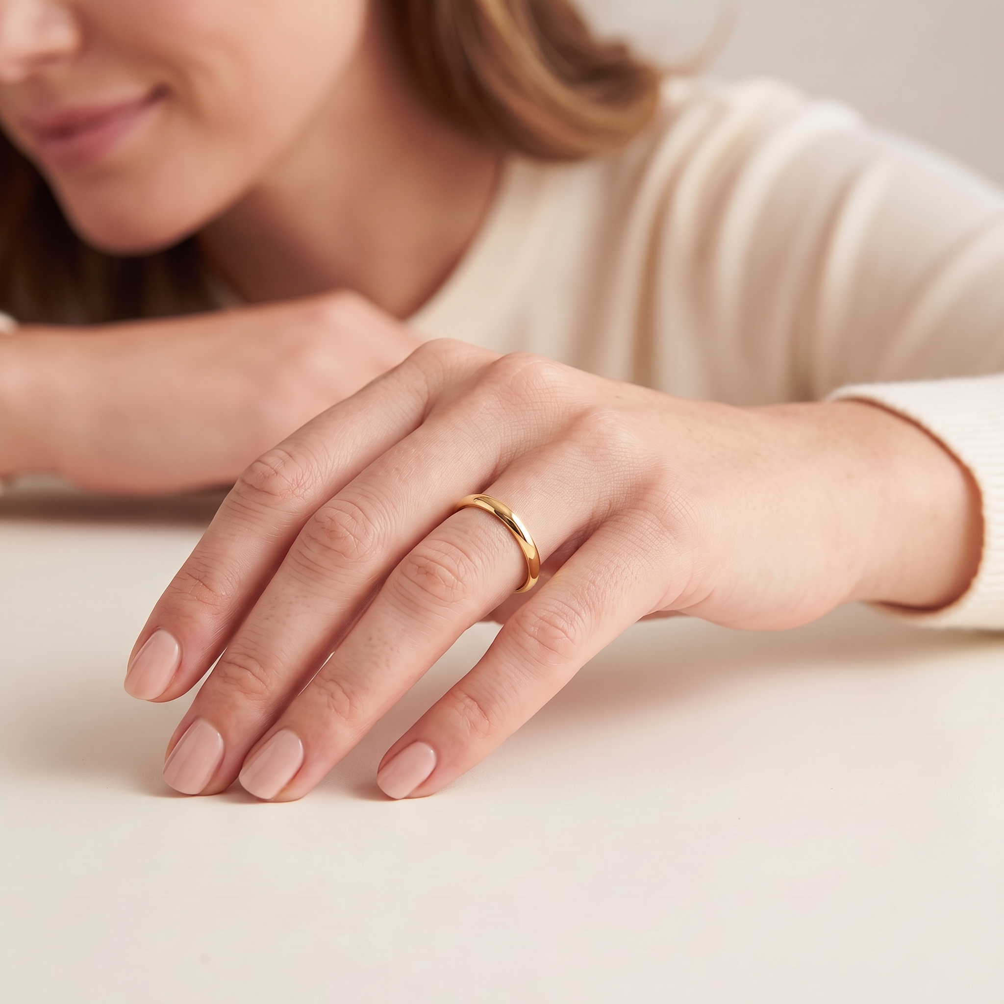 Anillo Argolla Lisa Media Caña 1.15g / T5 3/4 Oro Amarillo 18K